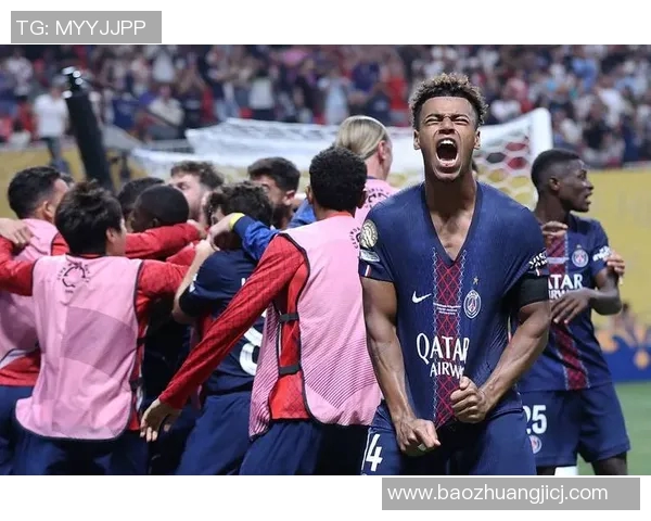 曼彻斯特联与巴黎圣日耳曼巅峰对决精彩回顾与战术分析