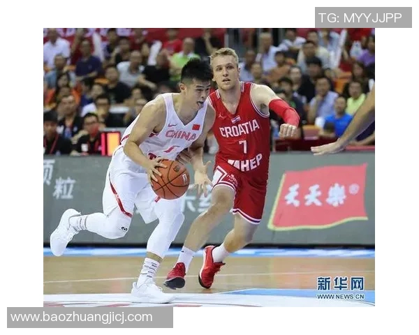 男篮红队激战香港队全力争胜展现实力与团队精神